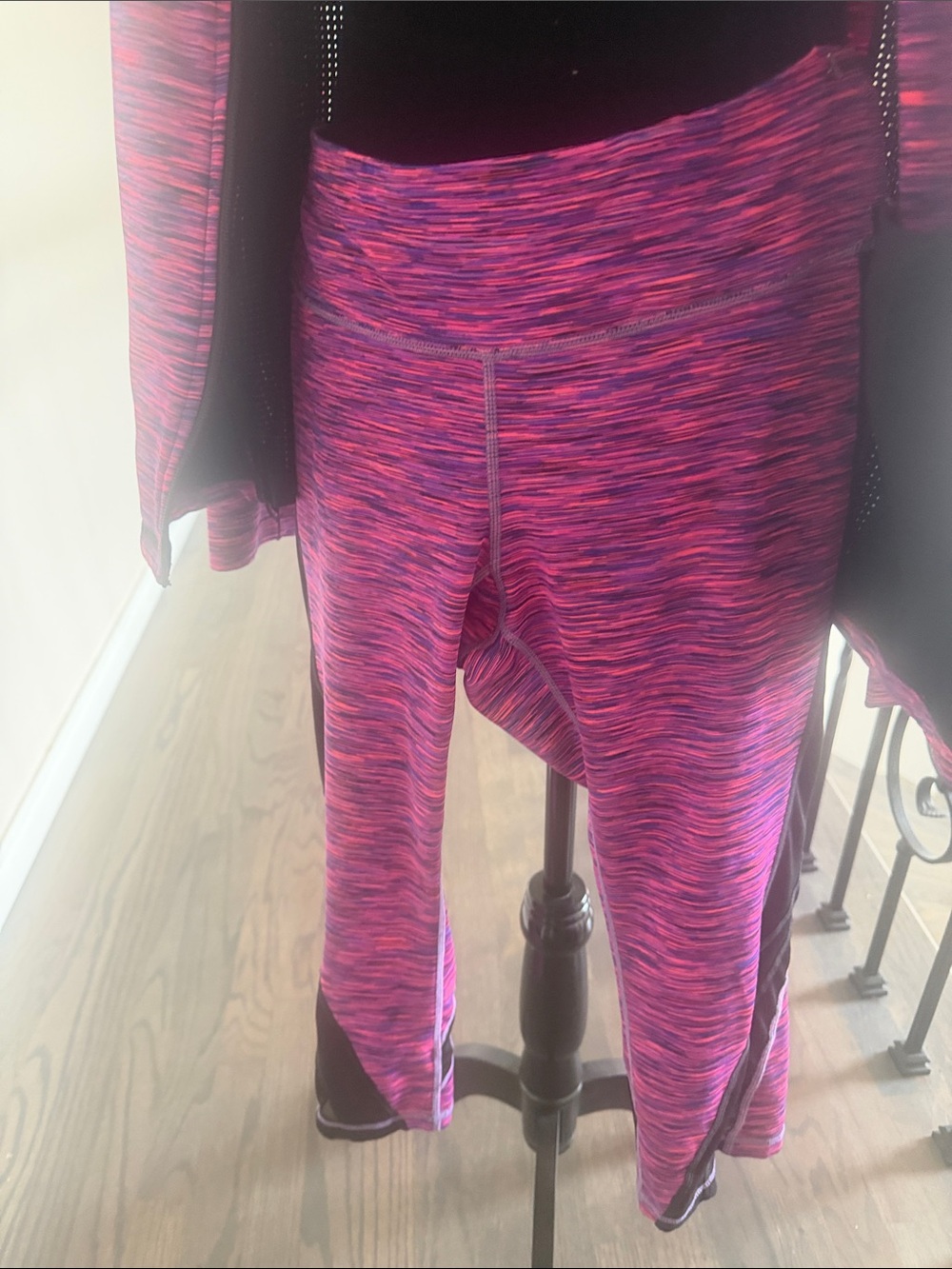 Pink & Black Active Zip-Up Jacket & Leggings 2pc Set - Picture 4 of 5